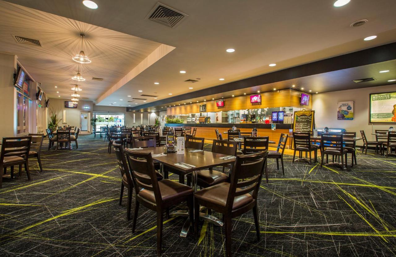 Nightcap At Coolaroo Hotel Bagian luar foto